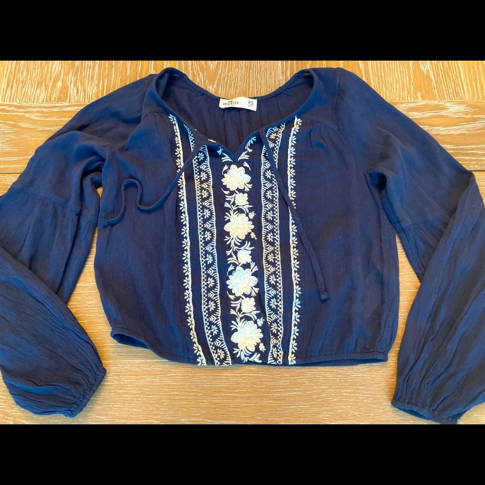 Hollister peasant blouse, XS